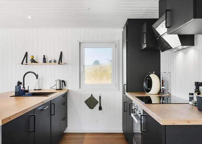 Bl1230-blokhus-pirupshvarrevej-70 Holiday home *