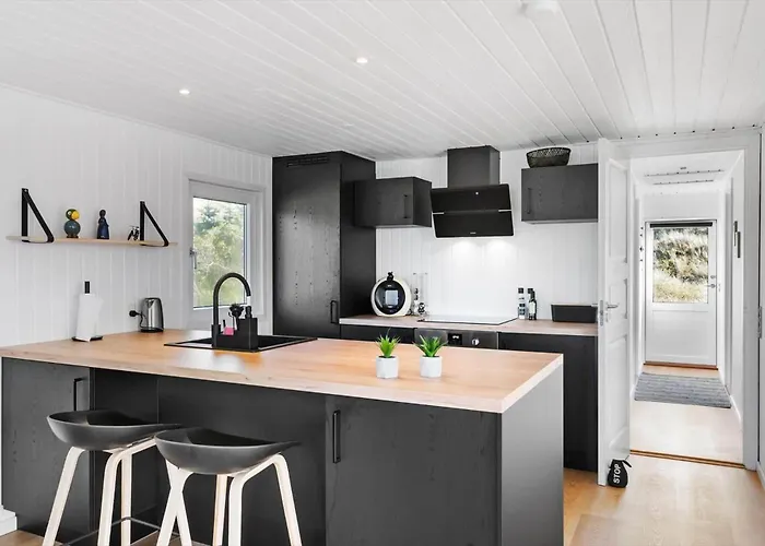 Bl1230-blokhus-pirupshvarrevej-70 * بلوكهوس